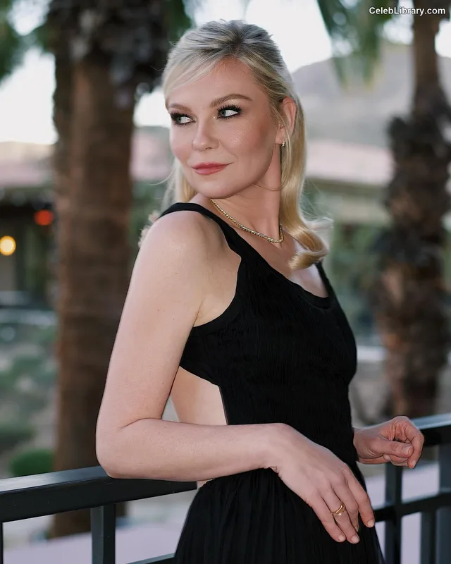 Kirsten Dunst photo 18 of 299