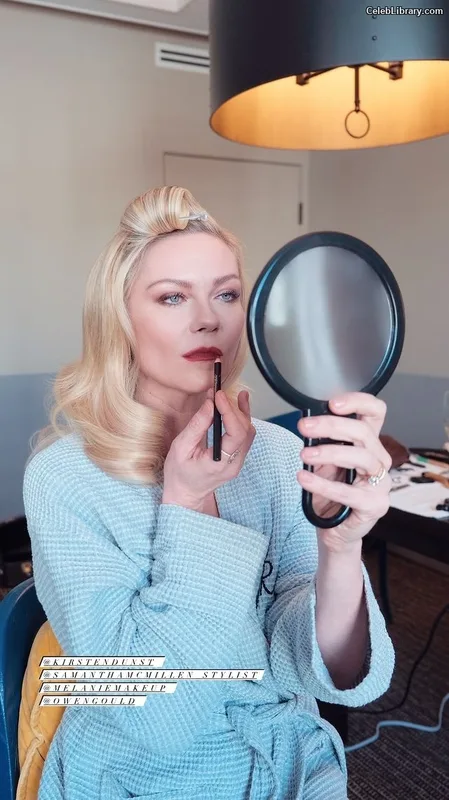 Kirsten Dunst photo 3 of 299
