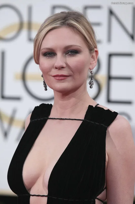 Kirsten Dunst photo 7 of 299