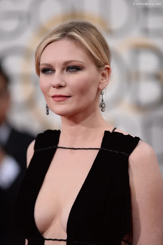 Kirsten Dunst photo 3 of 299