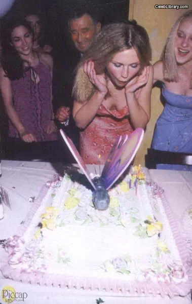 Kirsten Dunst photo 12 of 299