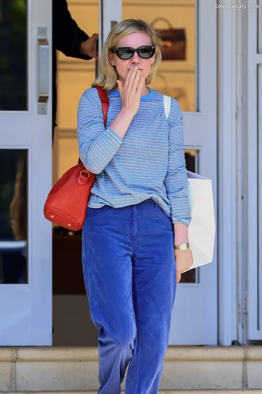 Kirsten Dunst photo 16 of 299