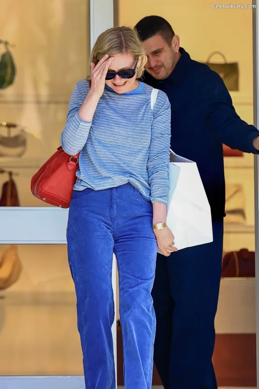 Kirsten Dunst photo 17 of 299