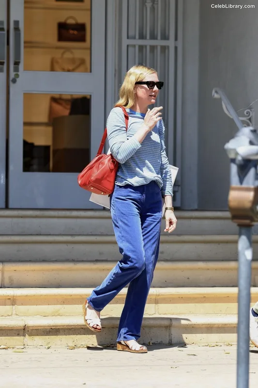Kirsten Dunst photo 18 of 299