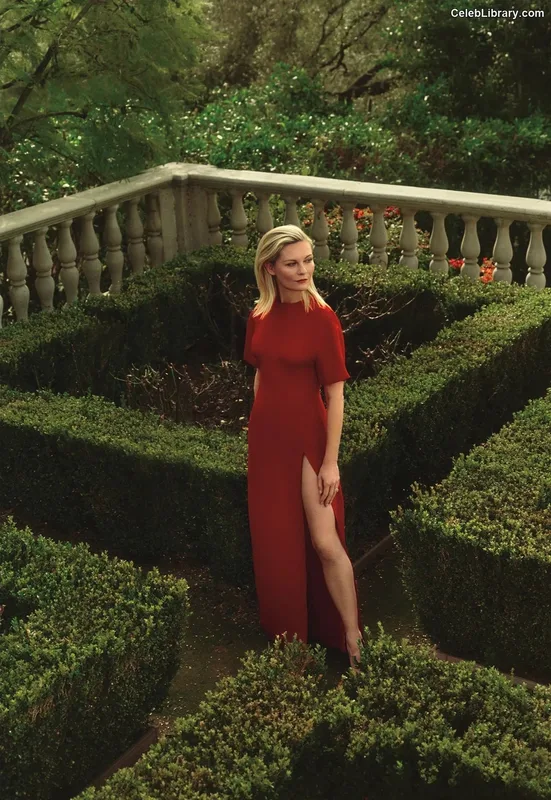 Kirsten Dunst photo 4 of 299
