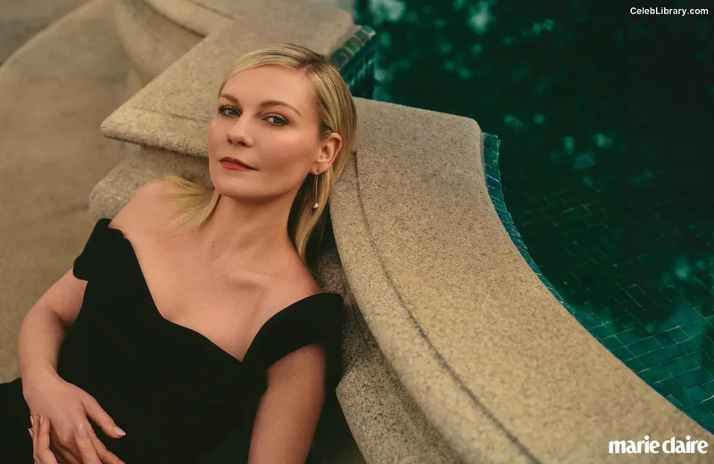 Kirsten Dunst photo 6 of 299