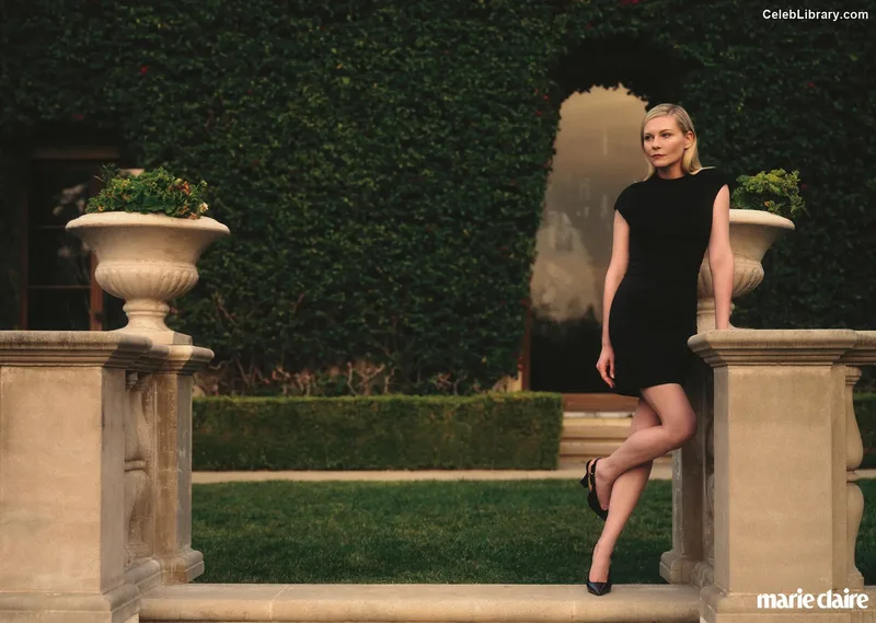 Kirsten Dunst photo 7 of 299