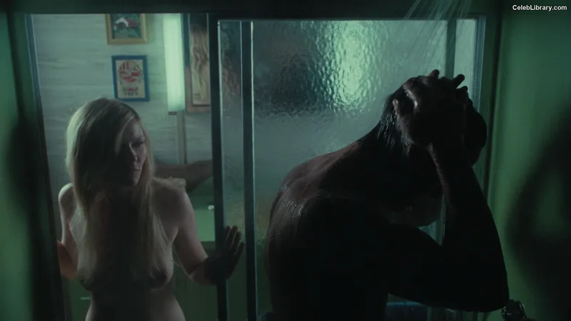 Kirsten Dunst photo 19 of 299