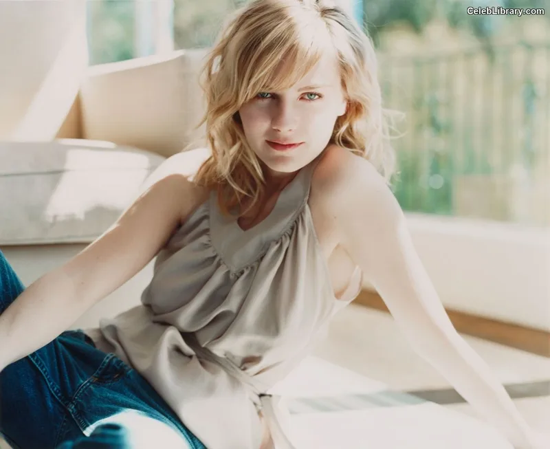 Kirsten Dunst photo 23 of 299