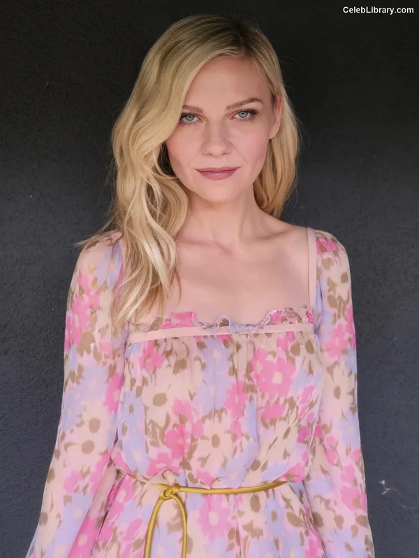 Kirsten Dunst photo 2 of 299