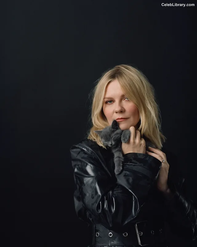Kirsten Dunst photo 14 of 299