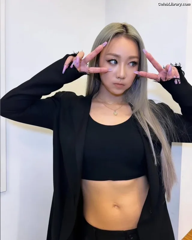 Koda Kumi photo 6 of 78