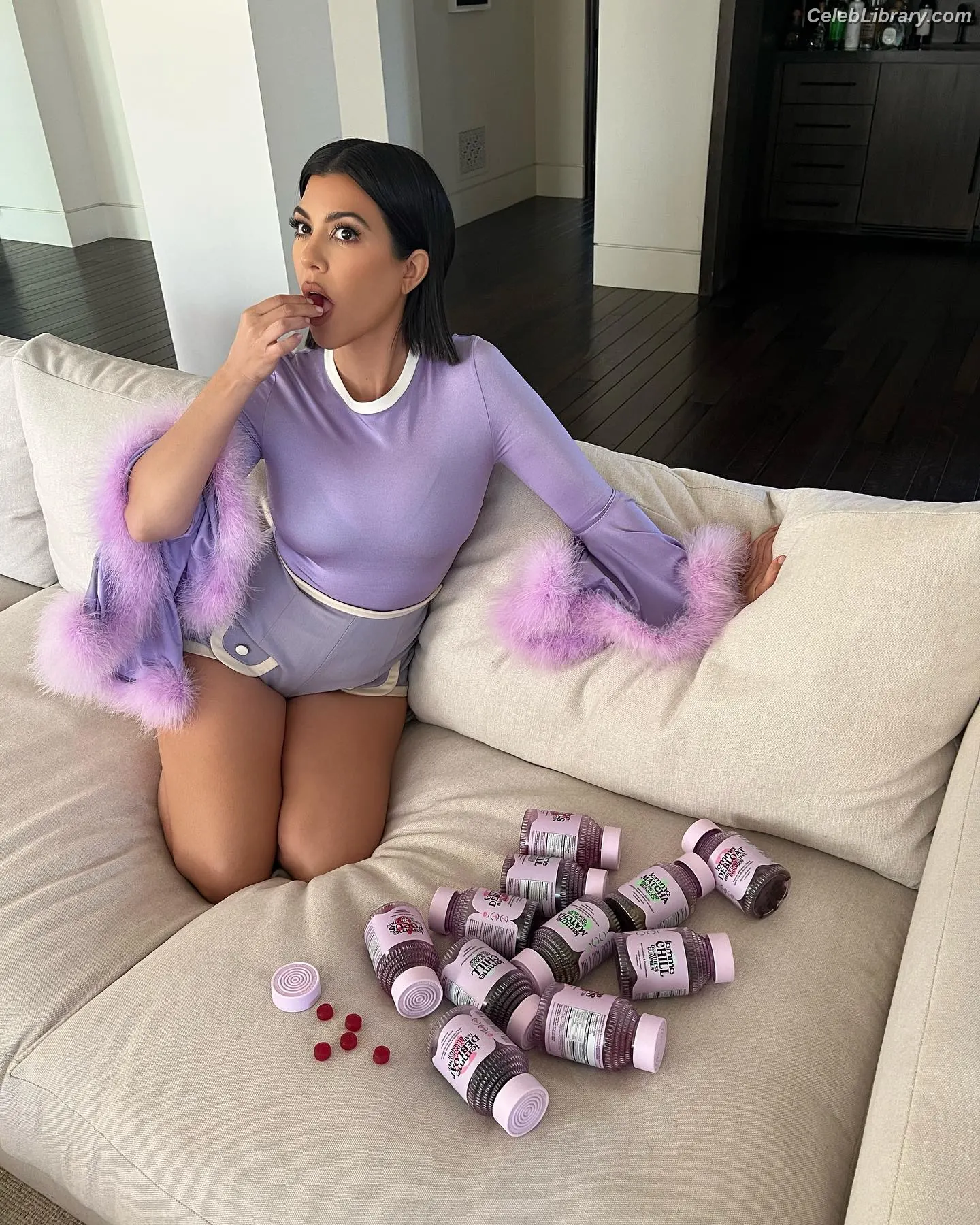 Kourtney Kardashian photo 16 of 605