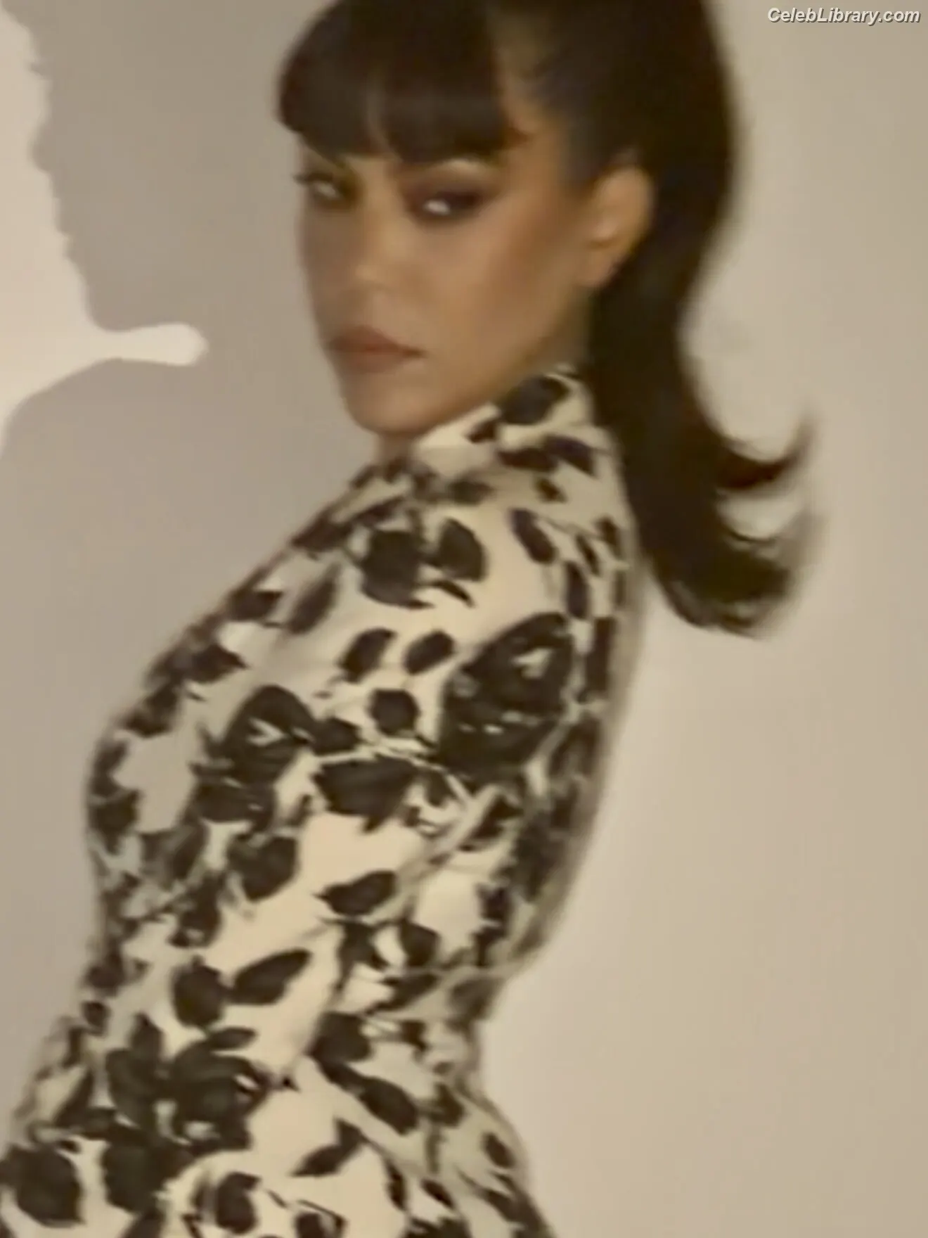 Kourtney Kardashian photo 21 of 605