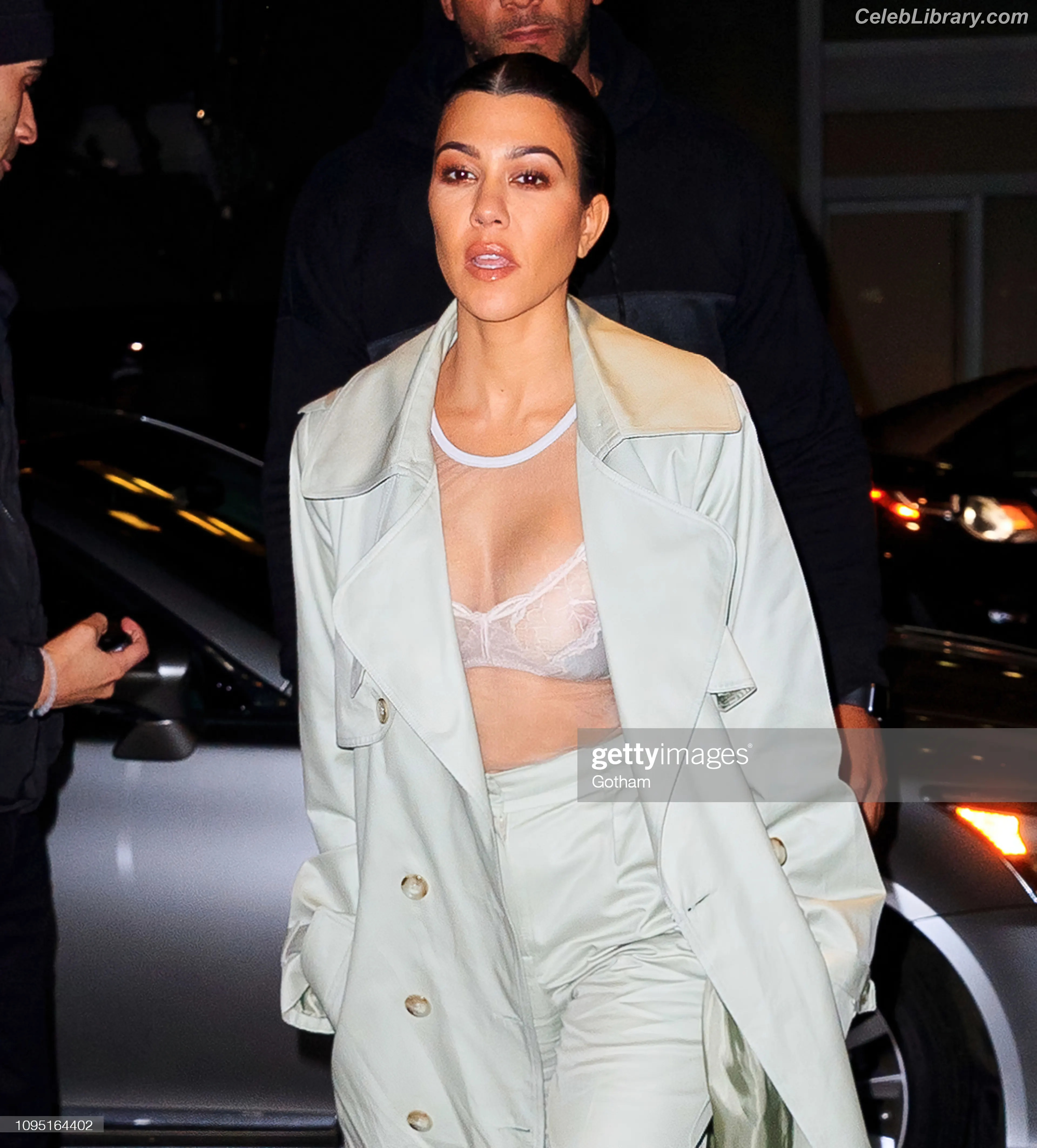 Kourtney Kardashian photo 15 of 605