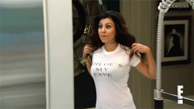 Kourtney Kardashian photo 21 of 605