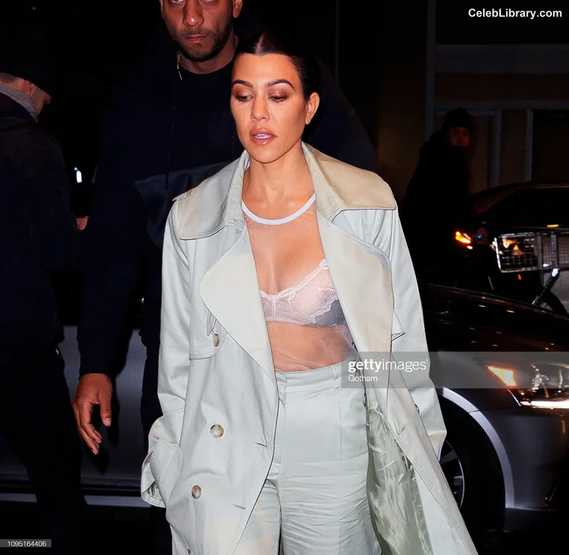 Kourtney Kardashian photo 12 of 603