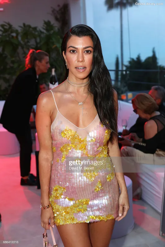 Kourtney Kardashian photo 16 of 603