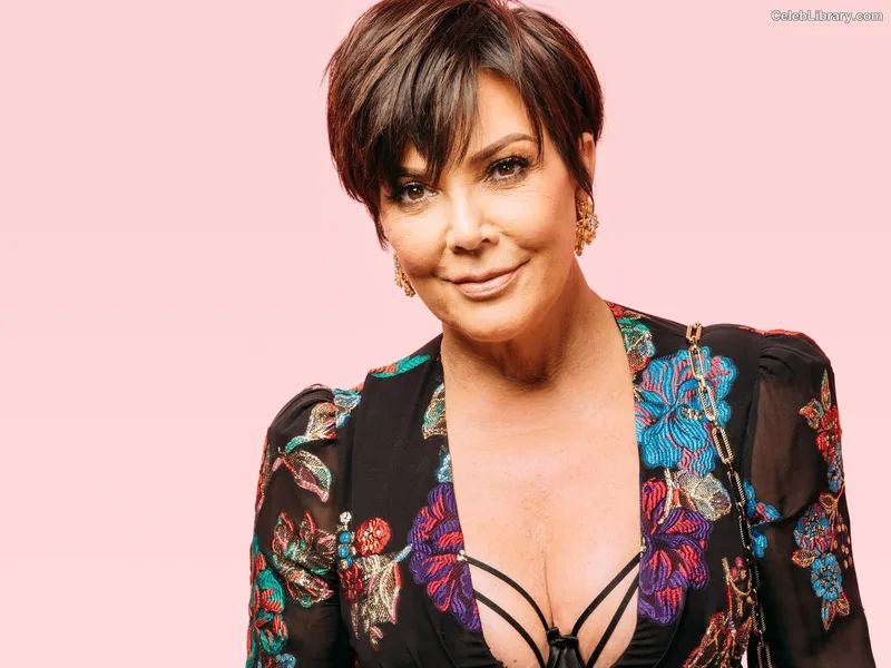Kris Jenner photo 13 of 70