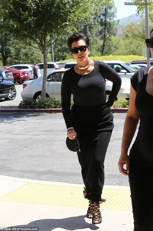 Kris Jenner photo 22 of 70