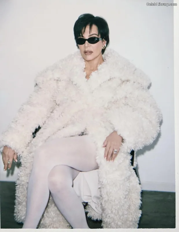 Kris Jenner photo 20 of 70