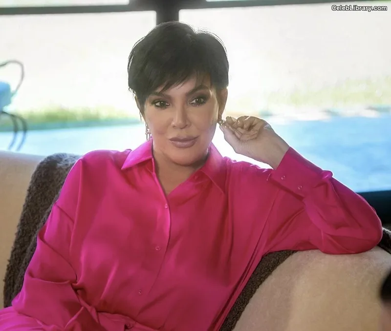Kris Jenner photo 24 of 70