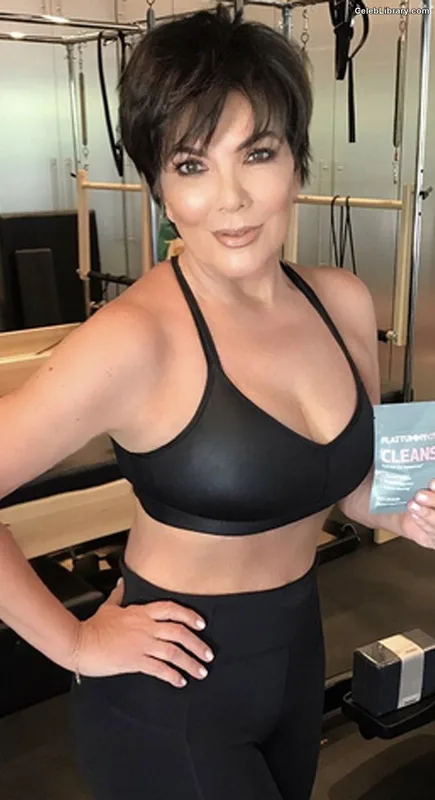 Kris Jenner photo 16 of 70