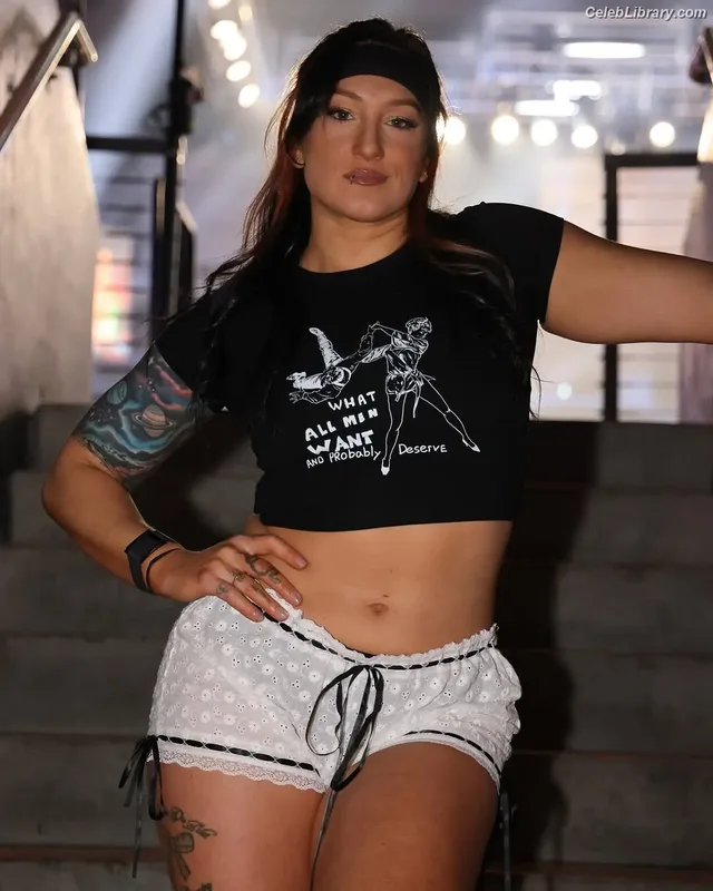Kris Statlander photo 2 of 905
