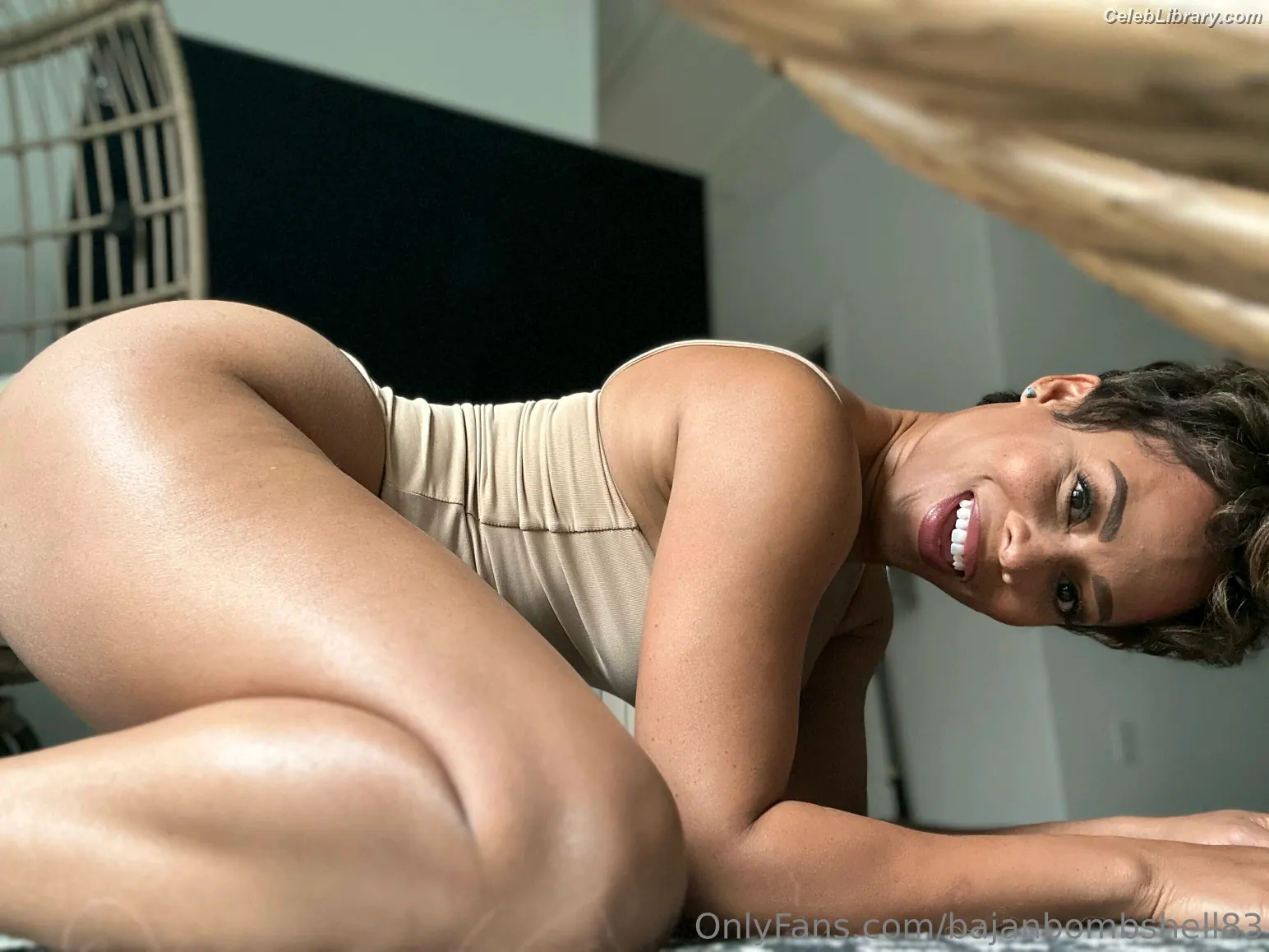 Kristal Marshall photo 23 of 56