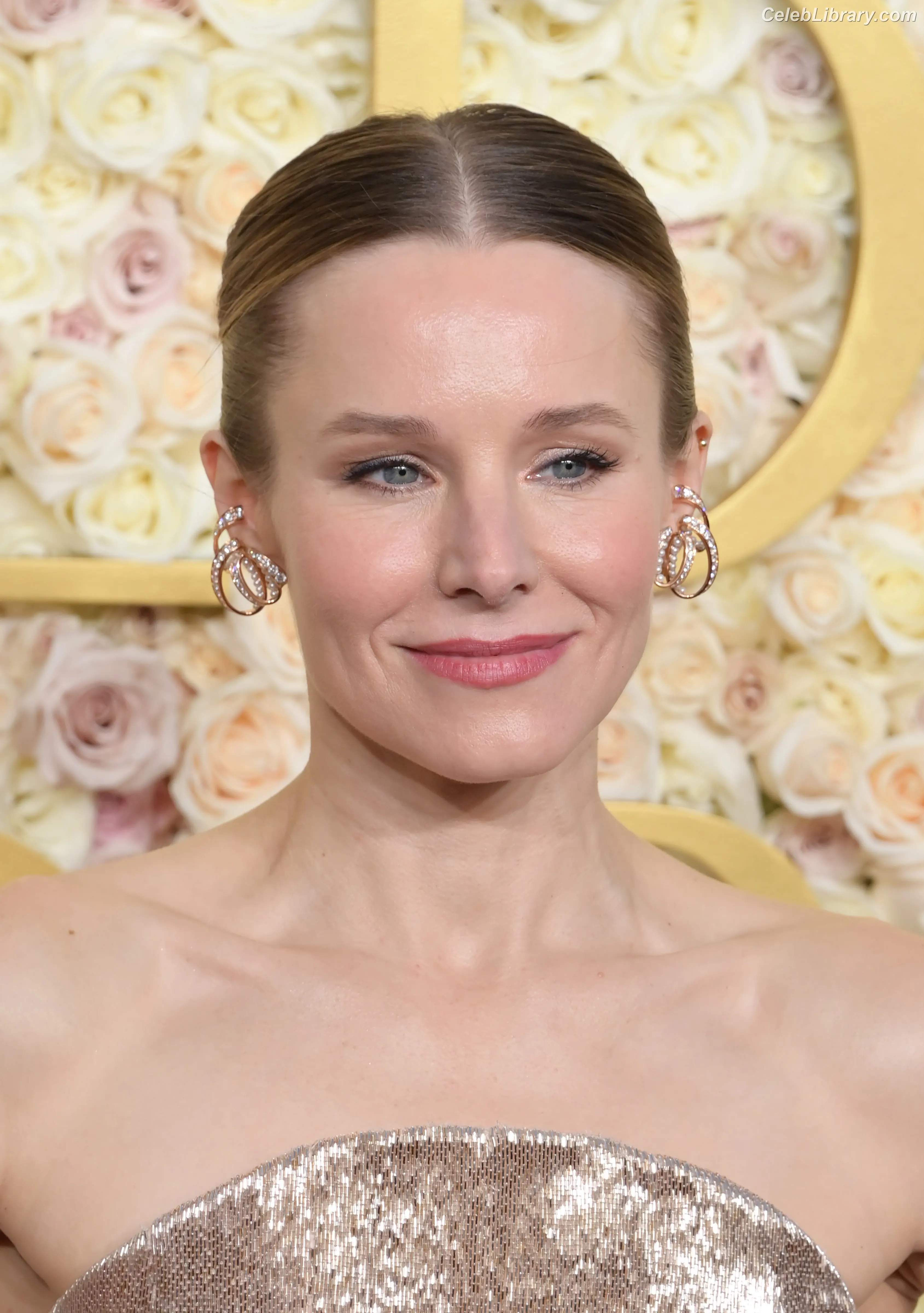 Kristen Bell photo 6 of 702