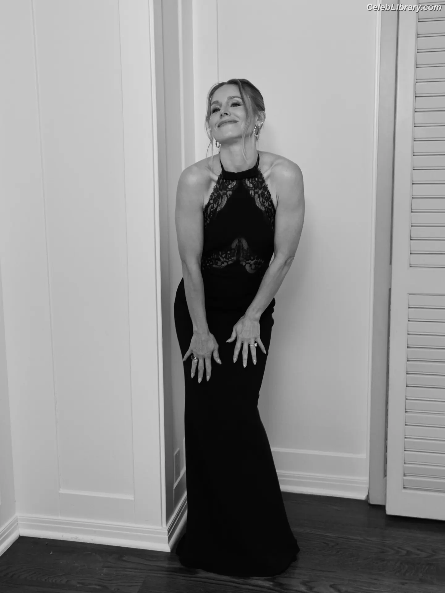 Kristen Bell photo 23 of 702