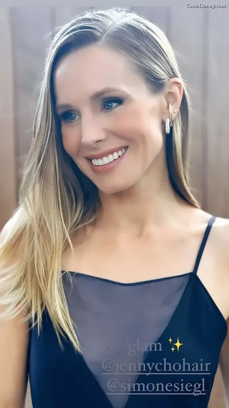 Kristen Bell photo 16 of 703