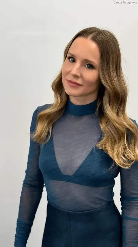 Kristen Bell photo 20 of 703