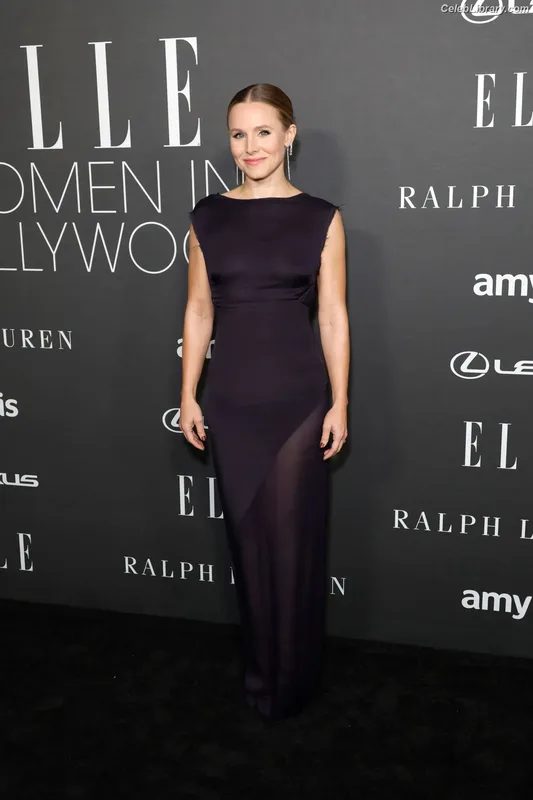 Kristen Bell photo 13 of 703