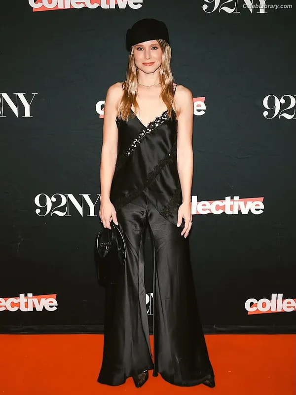 Kristen Bell photo 2 of 703