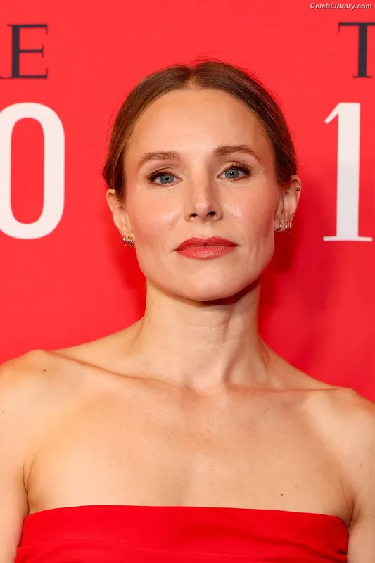 Kristen Bell photo 4 of 703