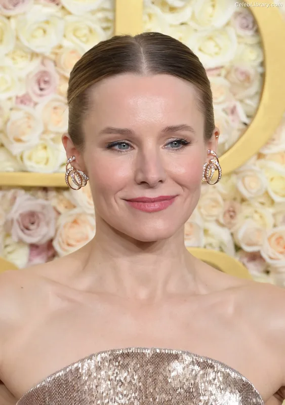 Kristen Bell photo 6 of 703