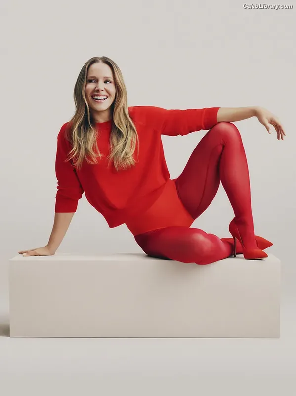 Kristen Bell photo 16 of 703