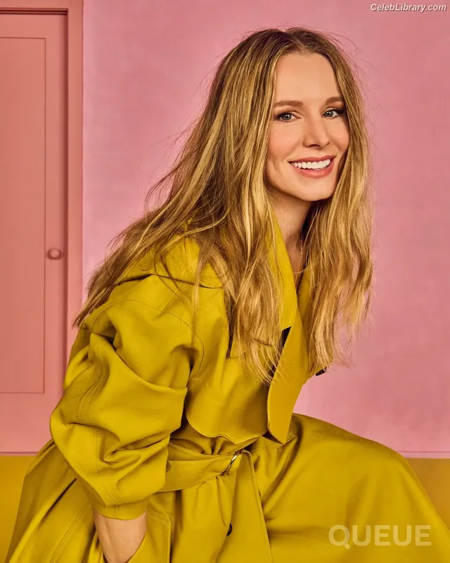 Kristen Bell photo 1 of 703