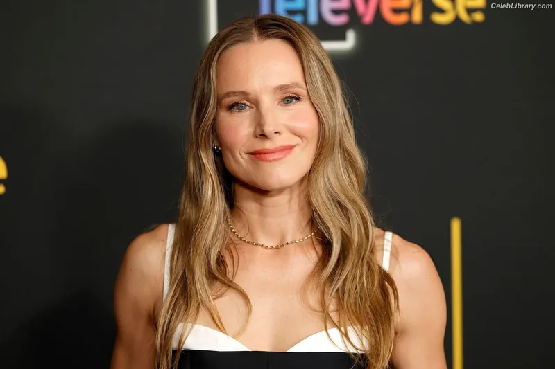 Kristen Bell photo 7 of 703