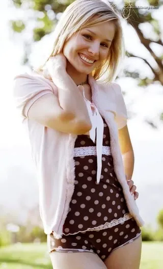 Kristen Bell photo 15 of 703