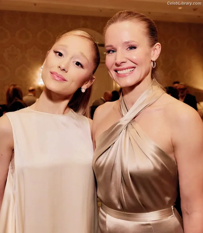 Kristen Bell photo 21 of 703