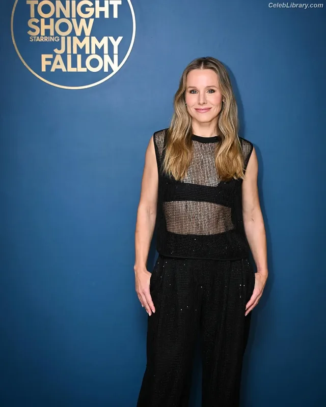 Kristen Bell photo 20 of 703