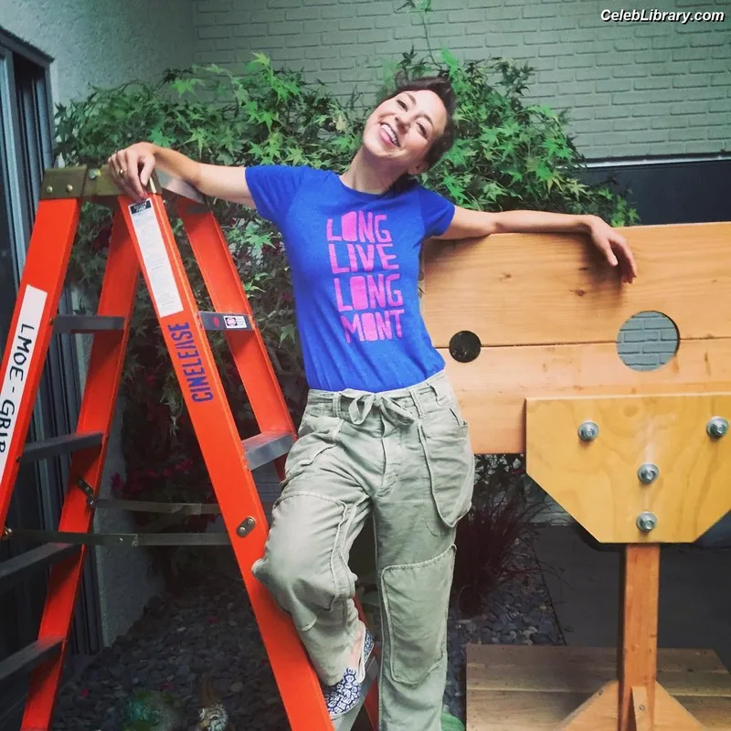 Kristen Schaal photo 22 of 188