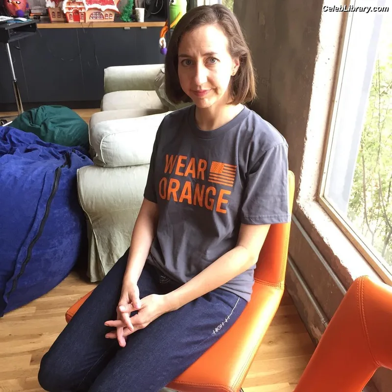 Kristen Schaal photo 8 of 188