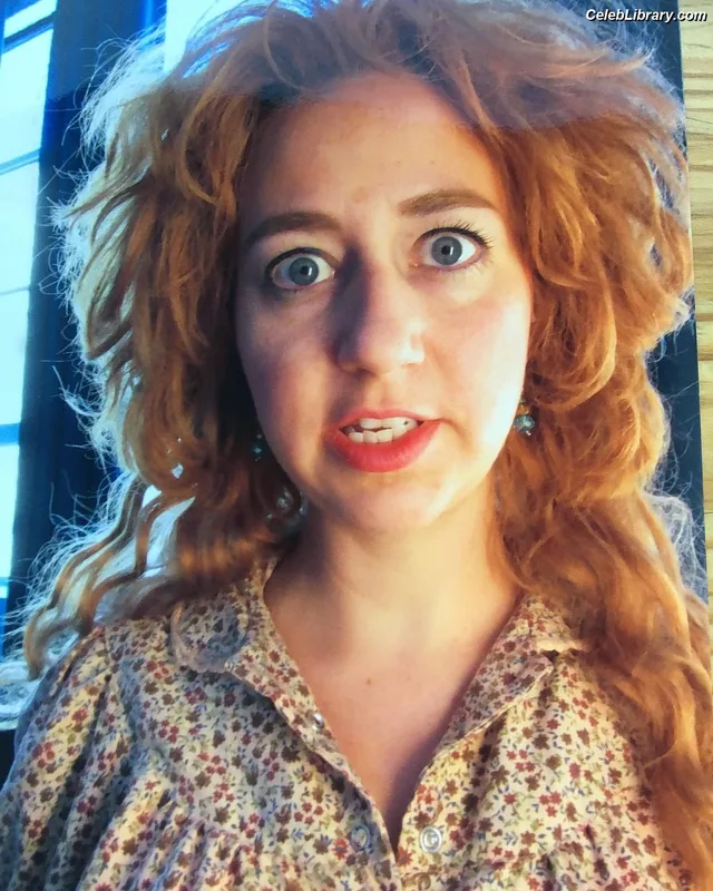 Kristen Schaal photo 10 of 188
