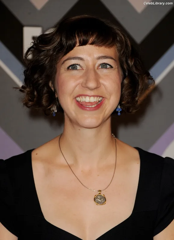 Kristen Schaal photo 12 of 188