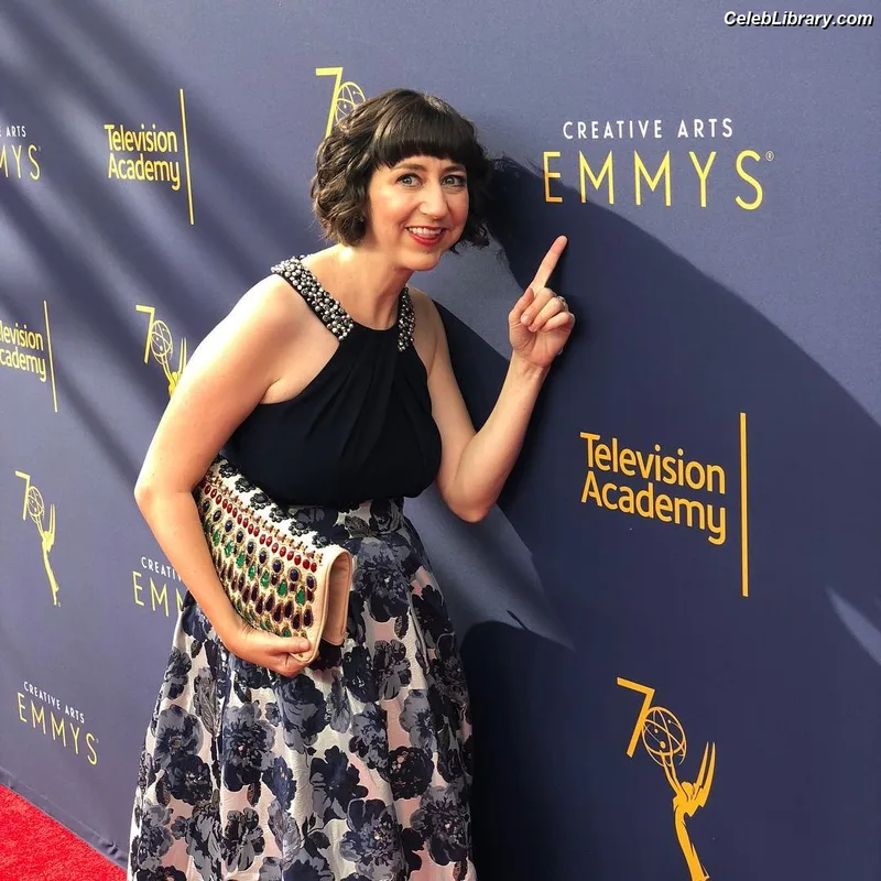 Kristen Schaal photo 19 of 188