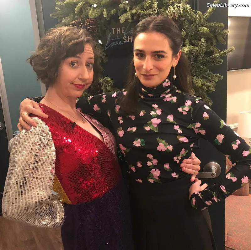 Kristen Schaal photo 7 of 188