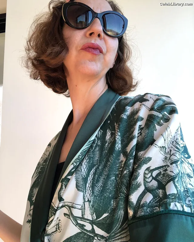 Kristen Schaal photo 7 of 188